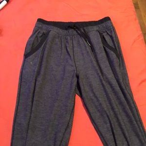Unberarmour workout pants